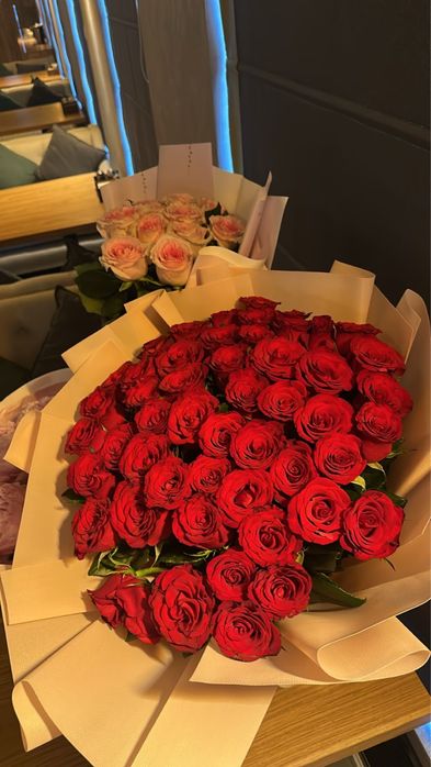 Цветы бу розы 51 и 16 шт