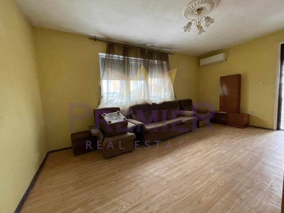 Продава се Тристаен апартамент в Добрич, Център - 87 кв.м за 863 €/кв.м - Снимка #1