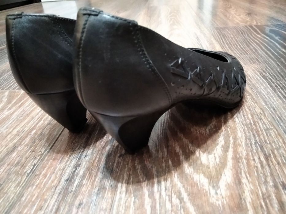 Дамски обувки