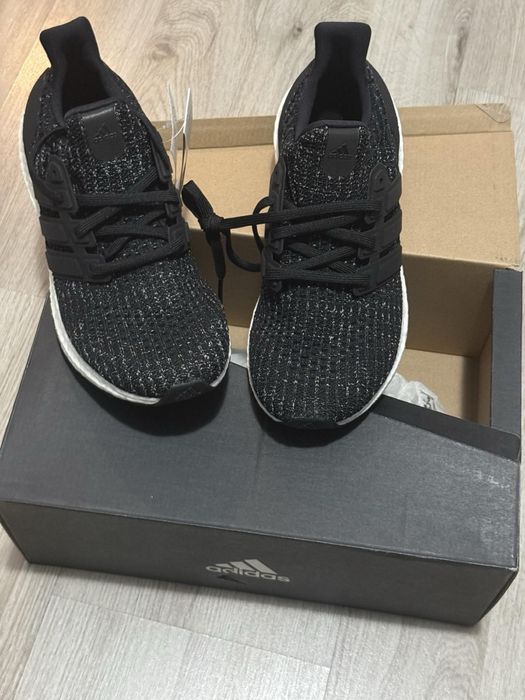 Маратонки Адидас