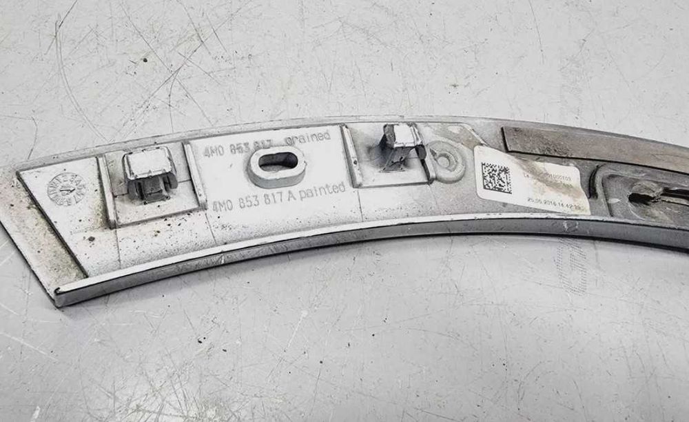 ОЕМ Задна лява вежда за калник за Audi Q7 2016 - 2024