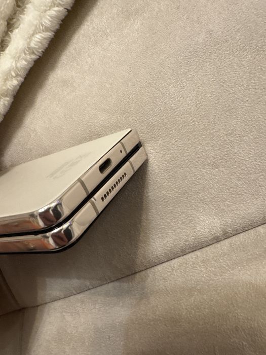 Samsung Galaxy Z Fold 4