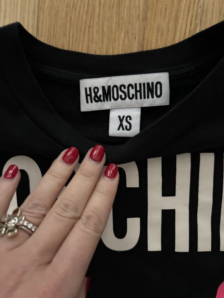 Hm moschino ro best sale