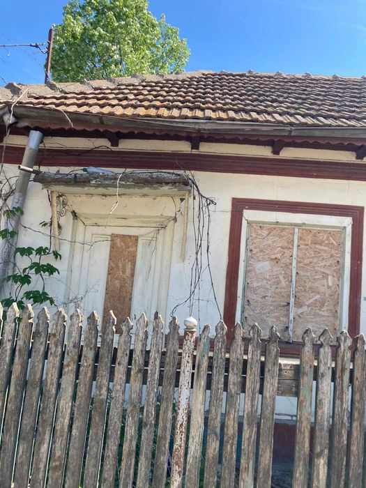 Casă duplex + teren 1000 m², deschidere 20 m — Fetești-Gara, central, proprietar