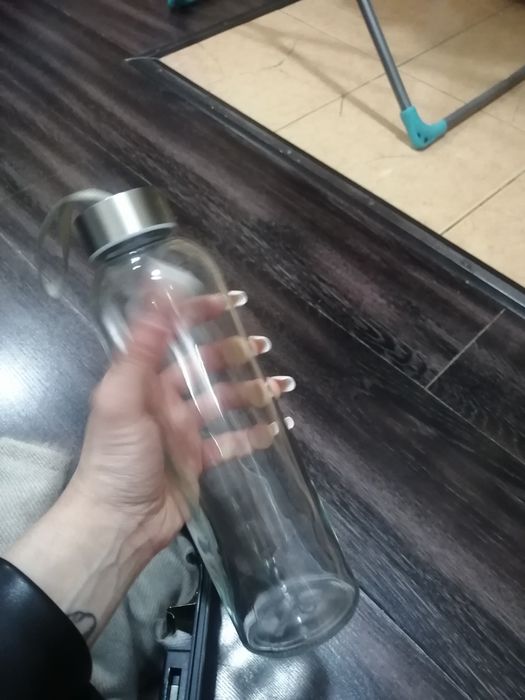 Продам стеклянную бутылку