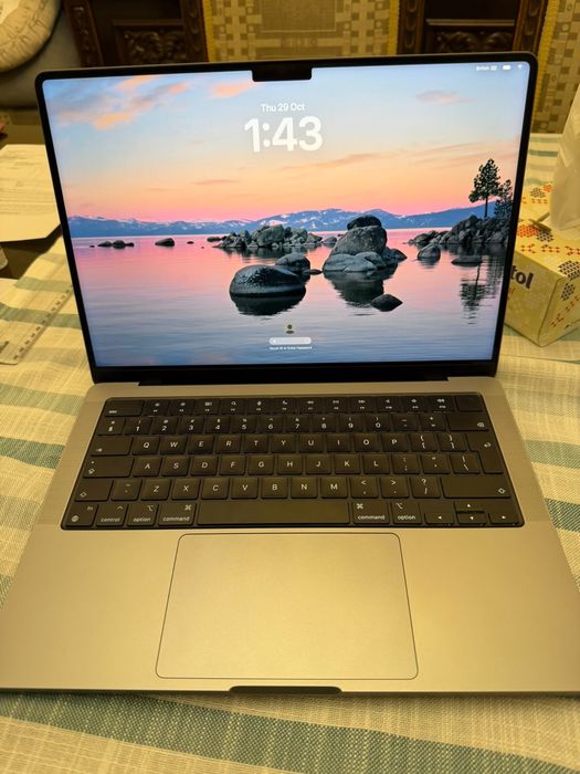 Macbook Pro 14 inch