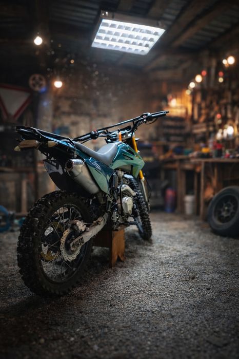 Продам эндуро sycmcc 250 торг уместен