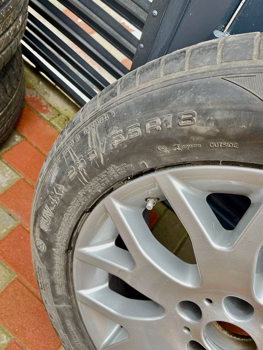 Jante echipate cu  anvelope gudier  255/55/R18 1500  Lei