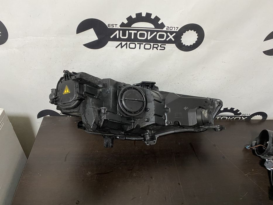 Far stanga bixenon si led Audi A4 B9 an 2016-2019