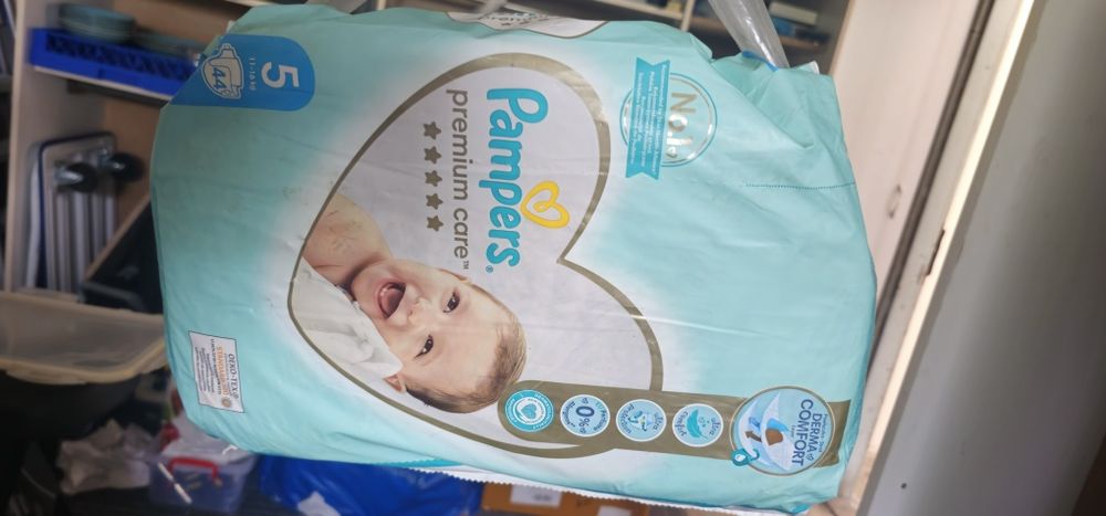 30 бр. пакети памперс пелени — различни марки и размери (Pampers, Lupilu и др.) — нови, запечатани