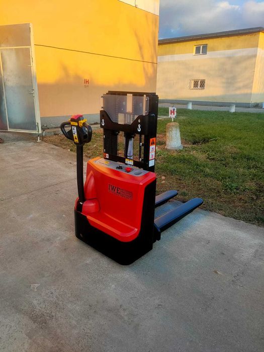 Liza / transpalet electric cu catarg WS15H 1500KG/2000MM
