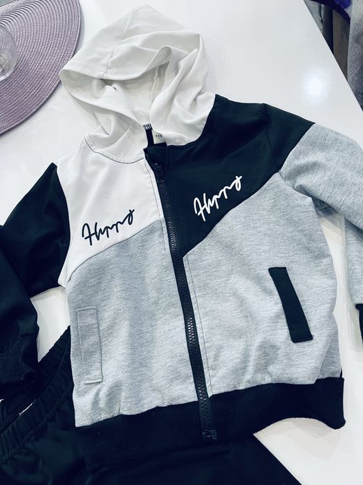 ЛОТ Детски Екипи + Подарък Пижама на пес патрул - 5г.