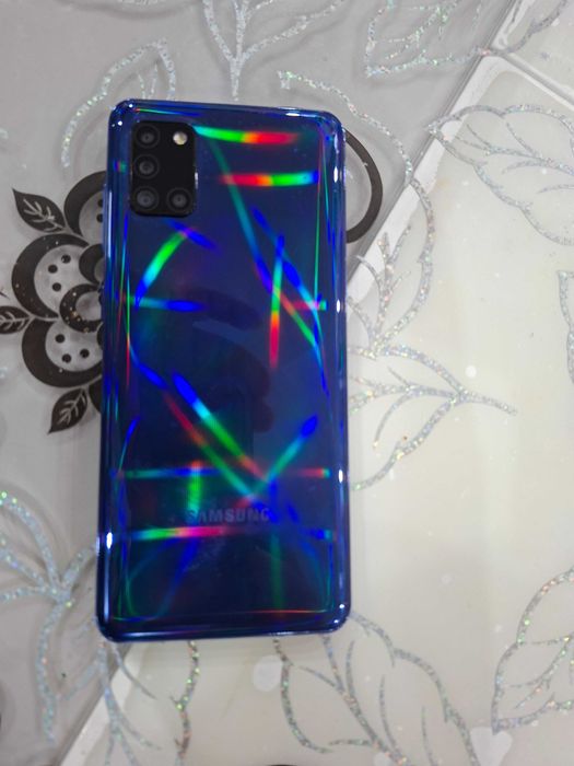 Продавам смартфони