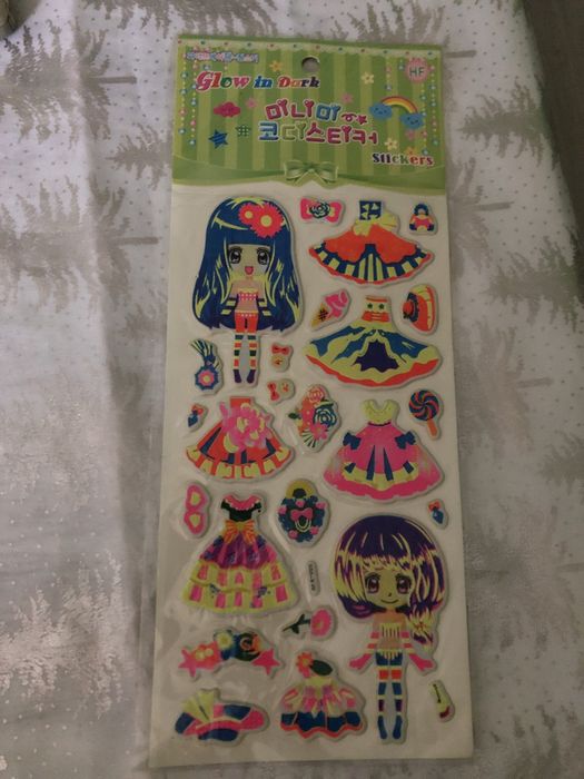 Стрикери за тетрадки , тефтери, стени -тавани и др .