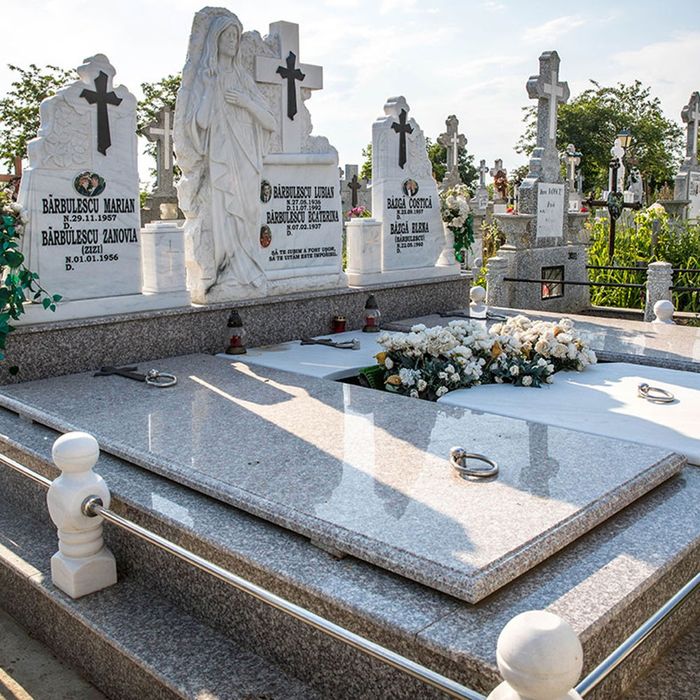 Monumente Funerare  EXECUȚIE RAPIDĂ