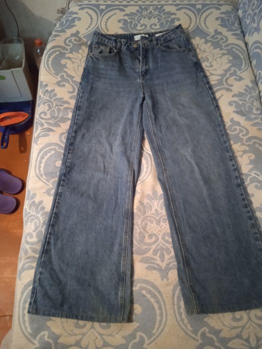 Продам джинсы женские