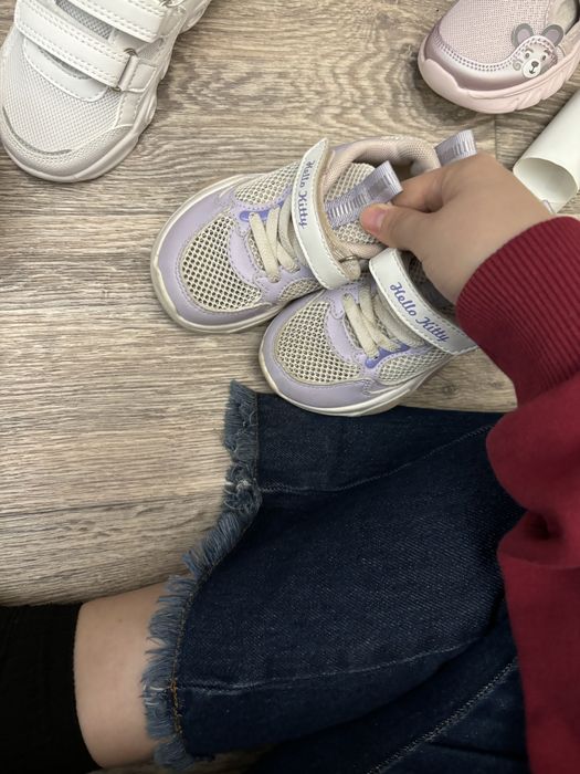 Кроссовки hello kitty со светящейся подошвой