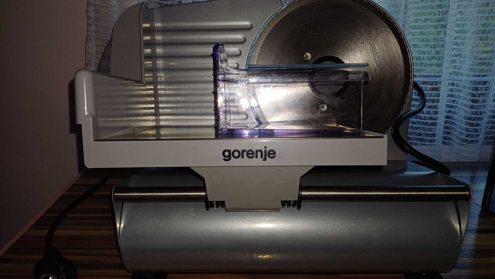 Електрически нож GORENJE R506E