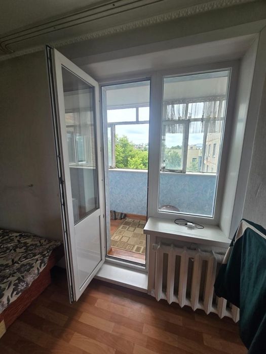 Продам 2 комн квартиру в районе школы Дарын