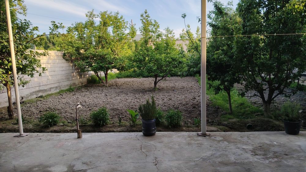 Uy sotiladi 7 sotix uydagi hamma narsa qoladi