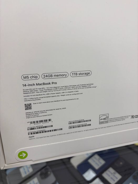 MacBook Pro M5 (24/1TB)