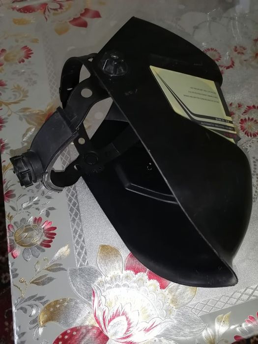 Продам сварочную маску "Хамелеон"