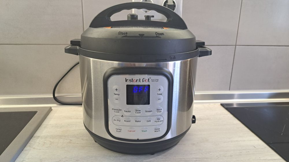 Мултикукър InstantPot Duo crisp + air fryer