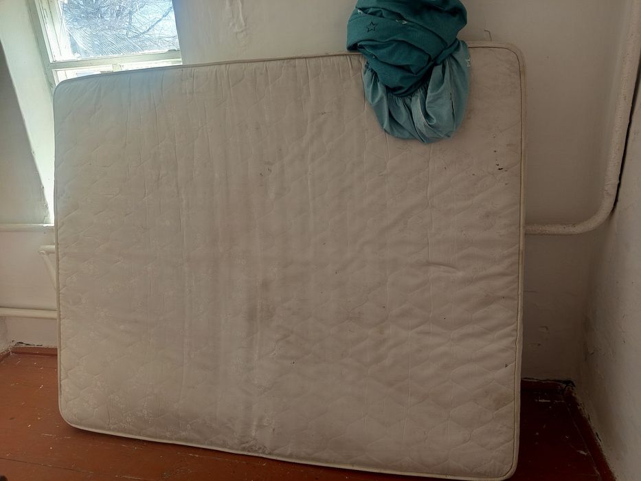 2х спальный сатылады матраспен