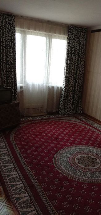 1 Хона 300y.e срочно оилага маклер бор оилага Чилонзор 
 Ориентир: 22-
