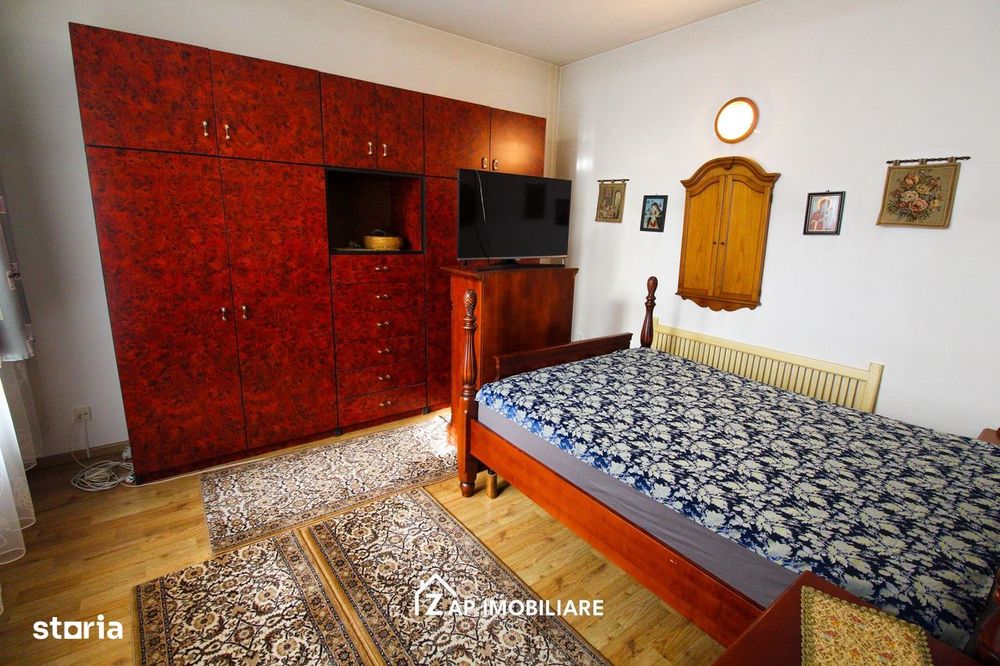Unirii - Casa Zona Romcab -  400mp - 1259 mp teren - Garaj dublu - pis