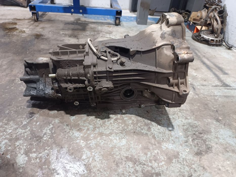 Ауди 80 б4 коробка механика хорошый