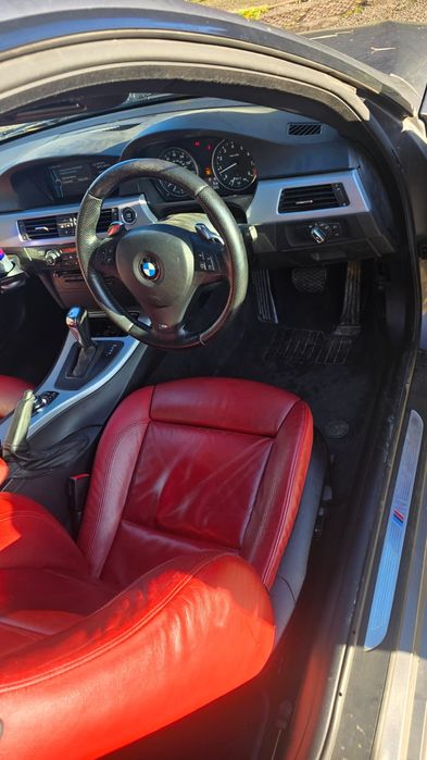 BMW Seria 3 E92 330I