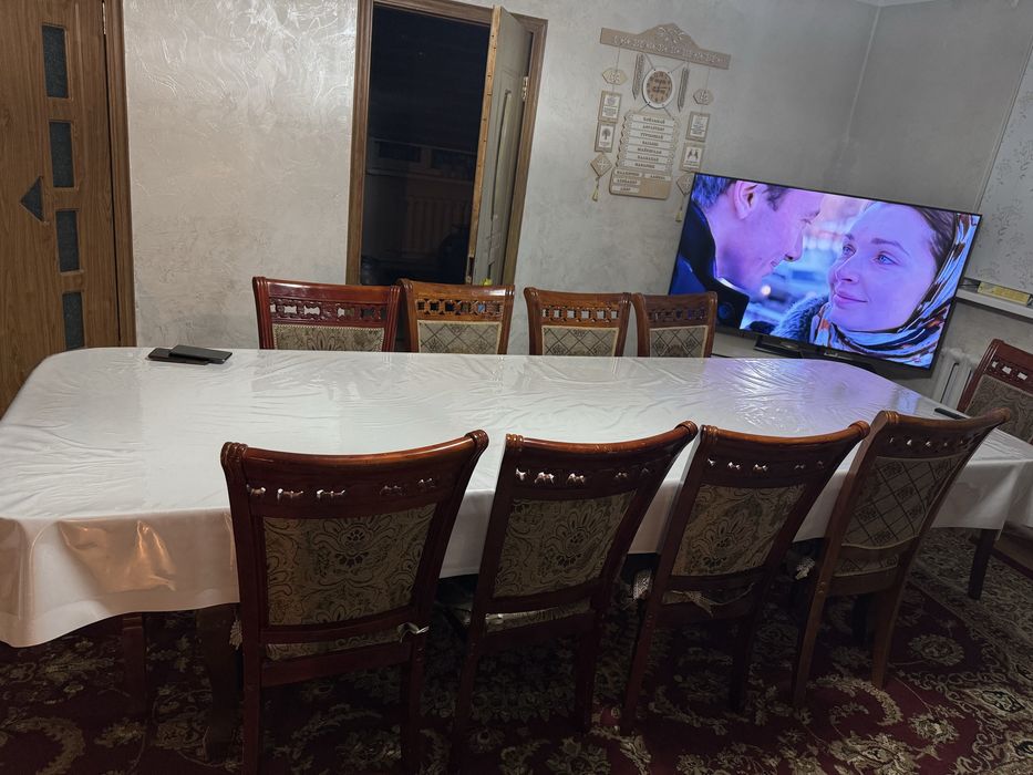 Продам стол со стульями!