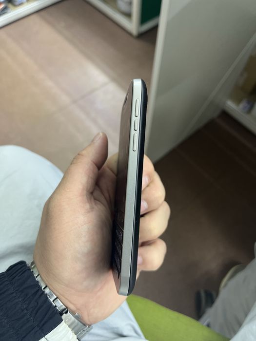 Продаю телефон BlackBerry