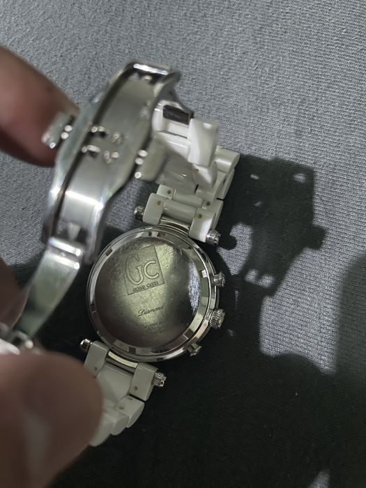 Vand Ceas Guess Ladies Diver Chic