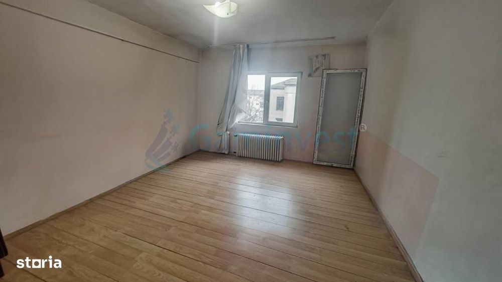 Garsoniera in Oradea,35mp,str. Moldovei,Rogerius Bihor Gaminvest V4389 — fotografia 1
