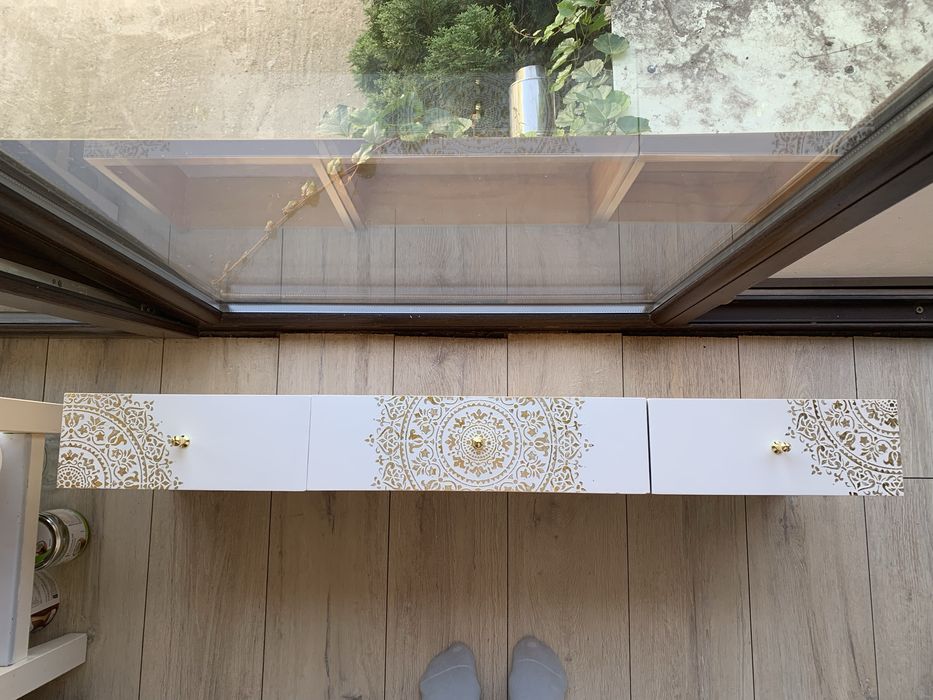 Comoda sau bancuta reconditionata din lemn masiv