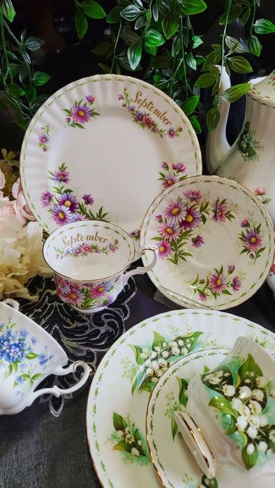 Тройни сетове Royal Albert