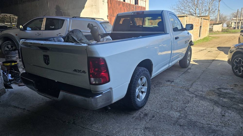 DODGE RAM 5.7 HEMI на части