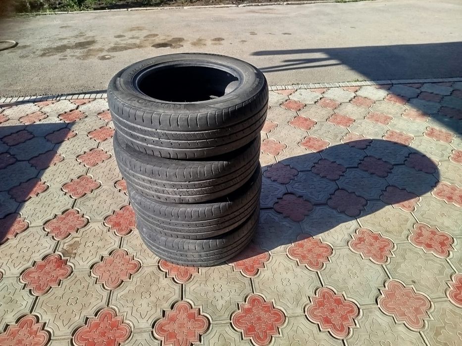 Продам комплект резины р15