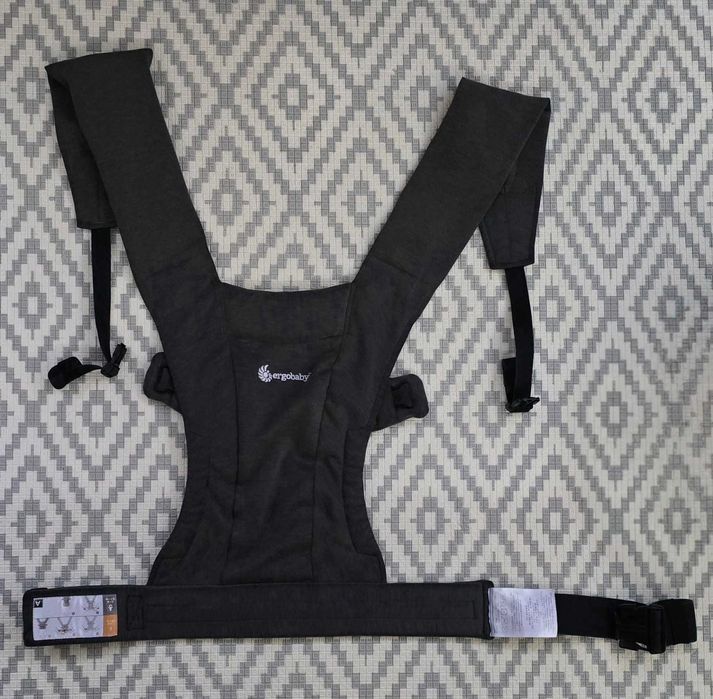 Ергономична раничка Ergobaby Embrace