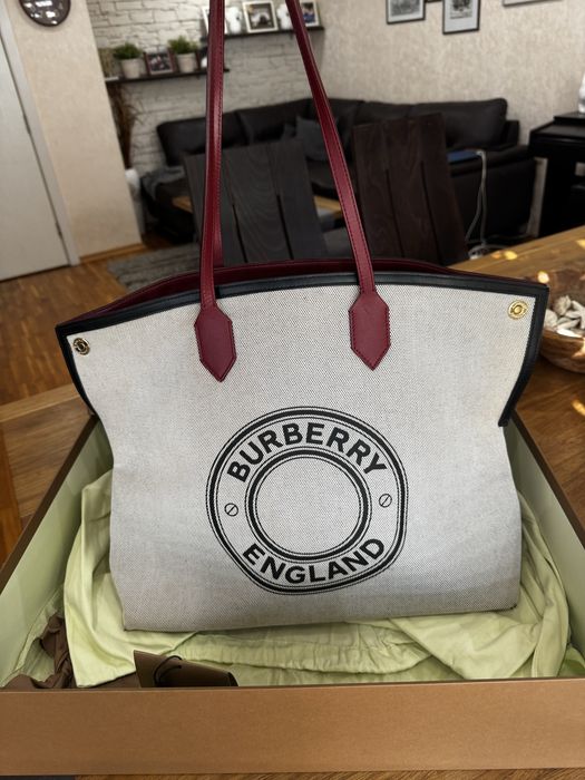 Дамска чанта Burberry