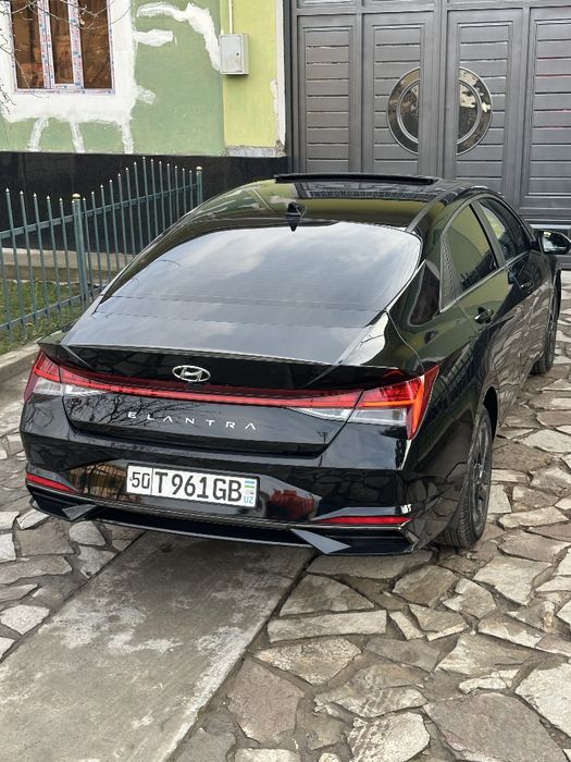 Продается Hyundai Elantra 2022