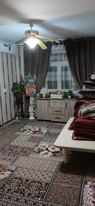 Chirchiq srochna 2xon + 3 xona uy 2mikrayon