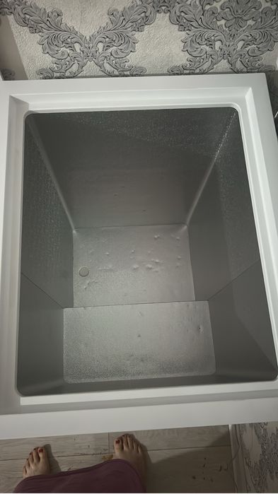 Морозильник б/у DLSL