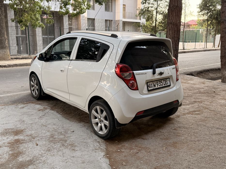 Chevrolet spark 2015 MT arenda
