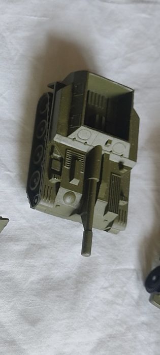 Машинки колекционные