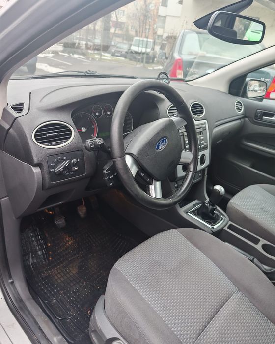 Vând Ford Focus 2