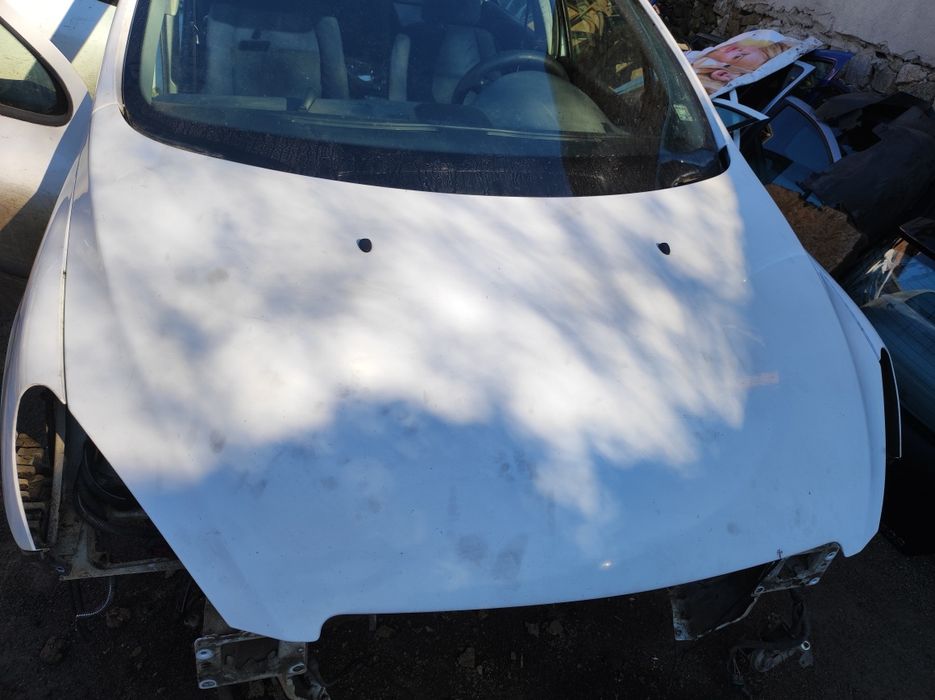 Преден капак за Пежо-307(преди фейслифта)