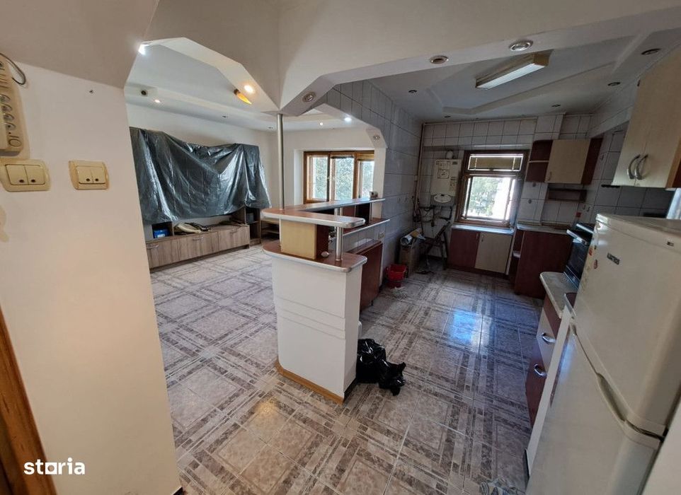 3 camere decomandat Pacurari Moara de foc 71 mp et. 3 Cod:161977